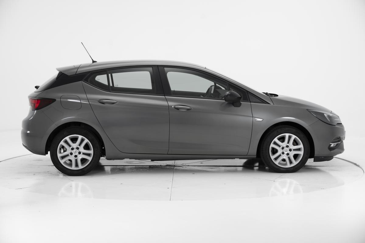 opel-astra-2021-diesel-1496cc