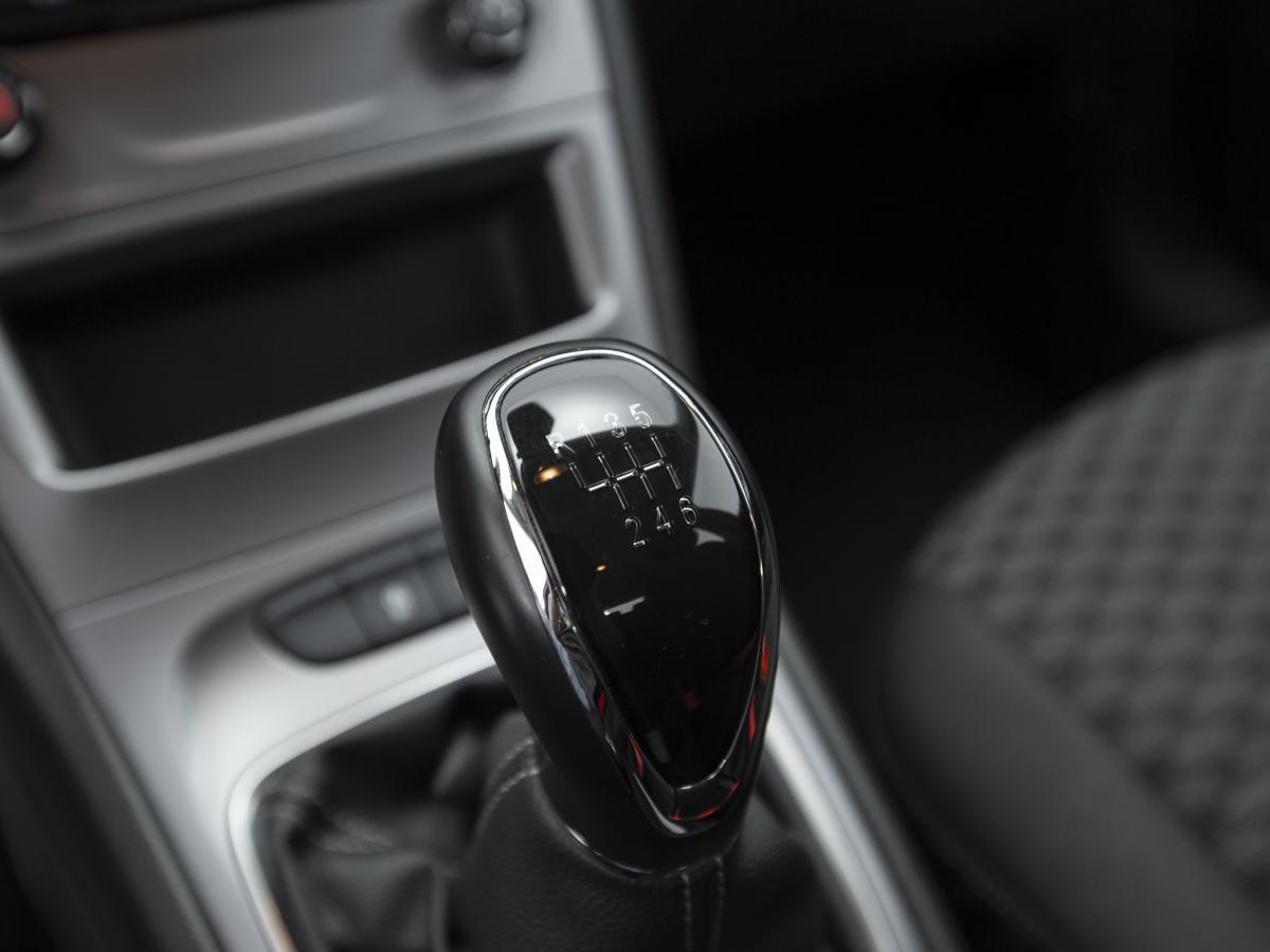 opel-astra-2021-diesel-1496cc
