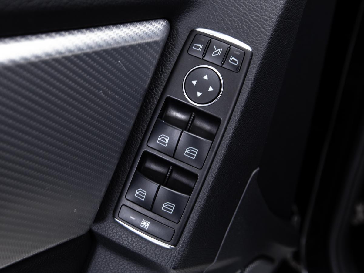 mercedes-benz-220-2013-diesel-2143cc