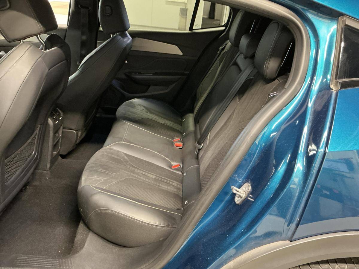 peugeot-408-2024-gasolina-1199cc