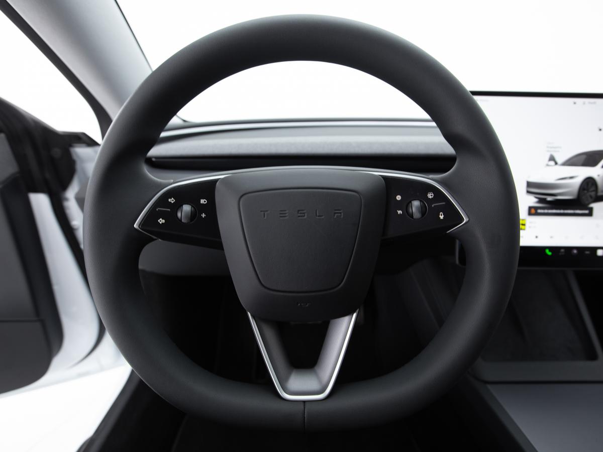 tesla-model-3-2024-eletrico-0cc