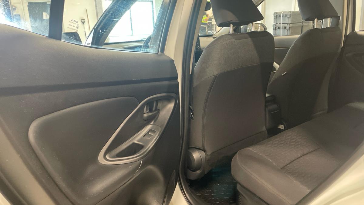 toyota-yaris-cross-2024-hibrido-a-gasolina-1490cc