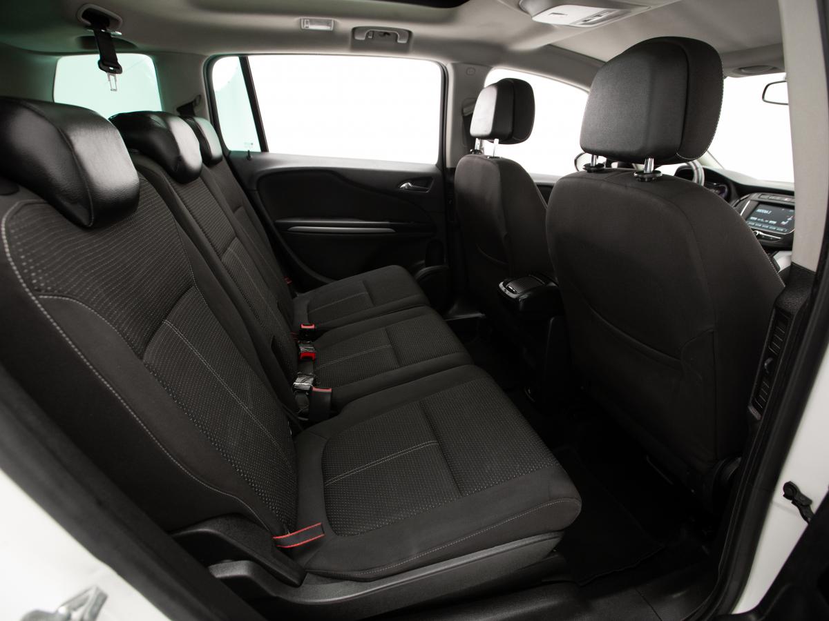 opel-zafira-2019-diesel-1598cc