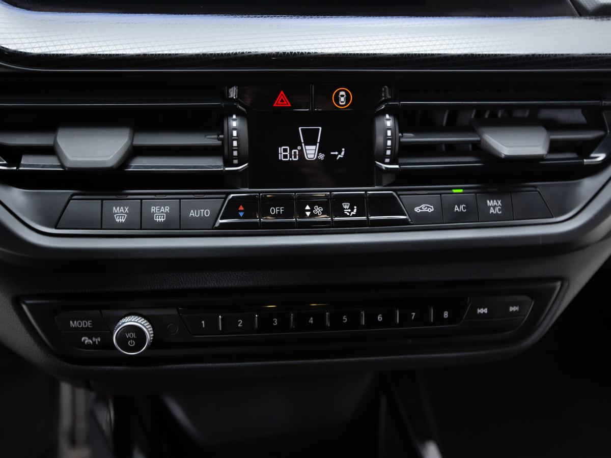 bmw-serie-1-2022-diesel-1496cc