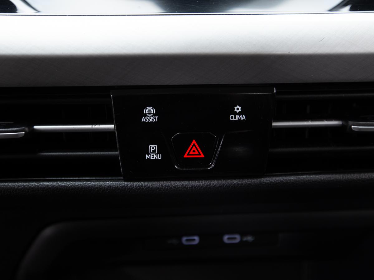 volkswagen-golf-2023-gasolina-999cc