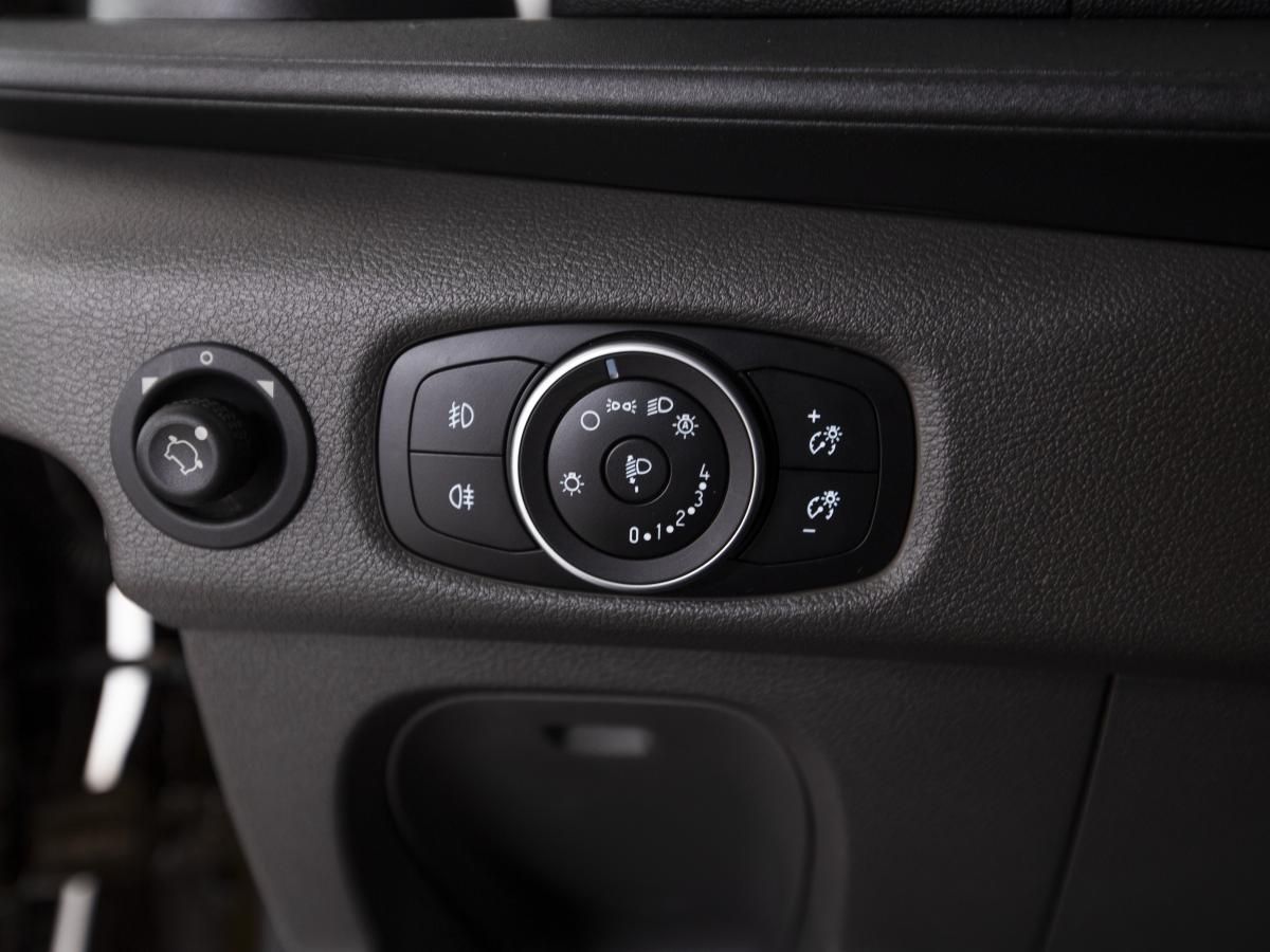 ford-transit-2023-diesel-1995cc