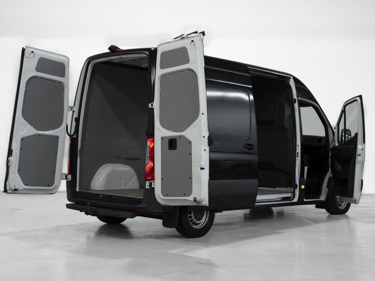mercedes-benz-sprinter-2021-diesel-2143cc