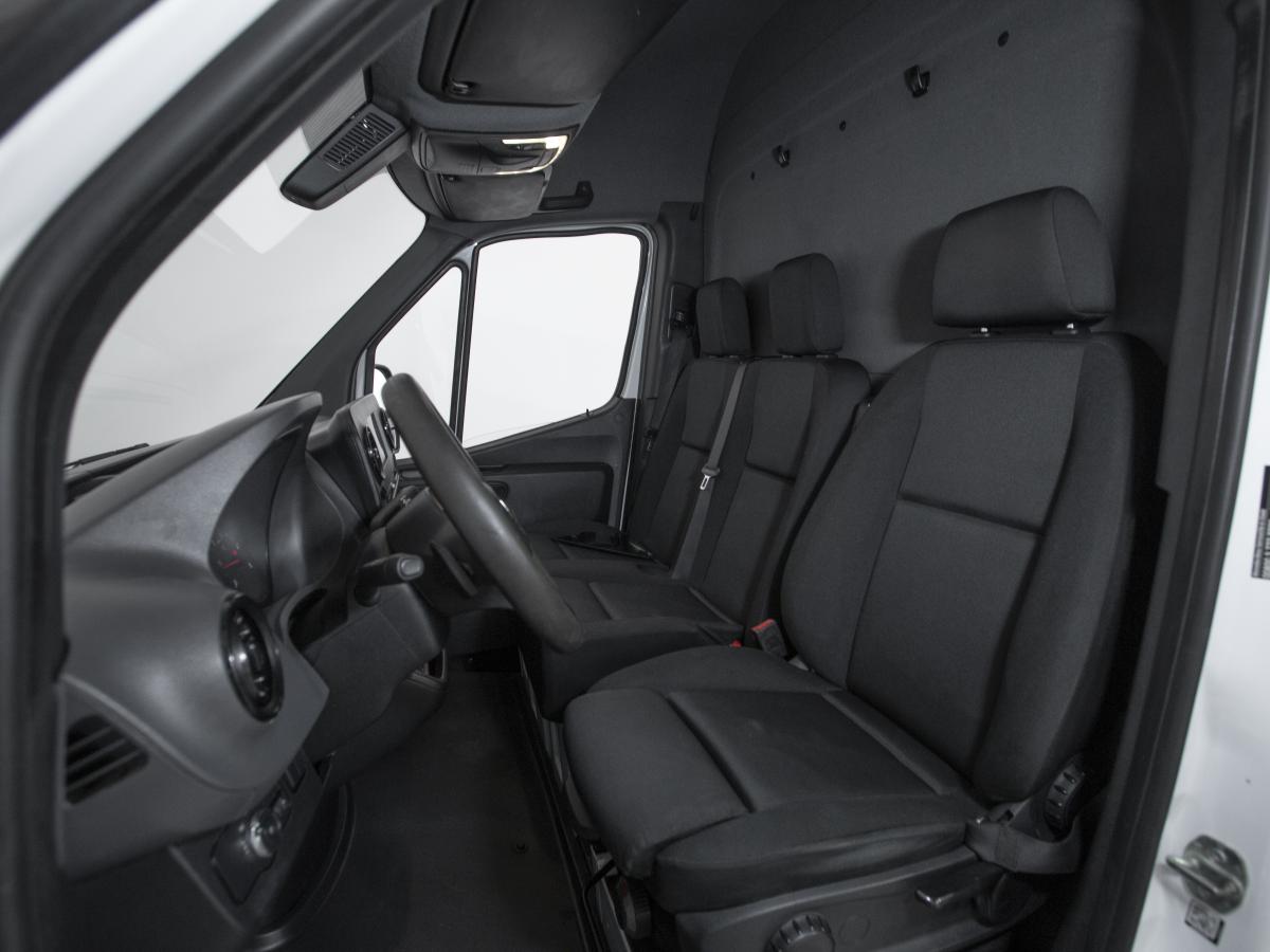mercedes-benz-sprinter-2021-diesel-2143cc