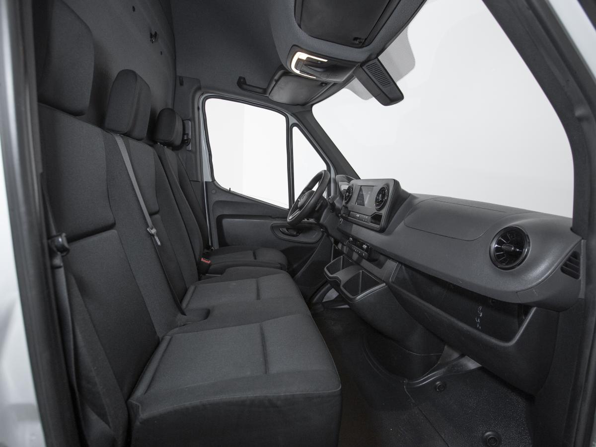 mercedes-benz-sprinter-2021-diesel-2143cc