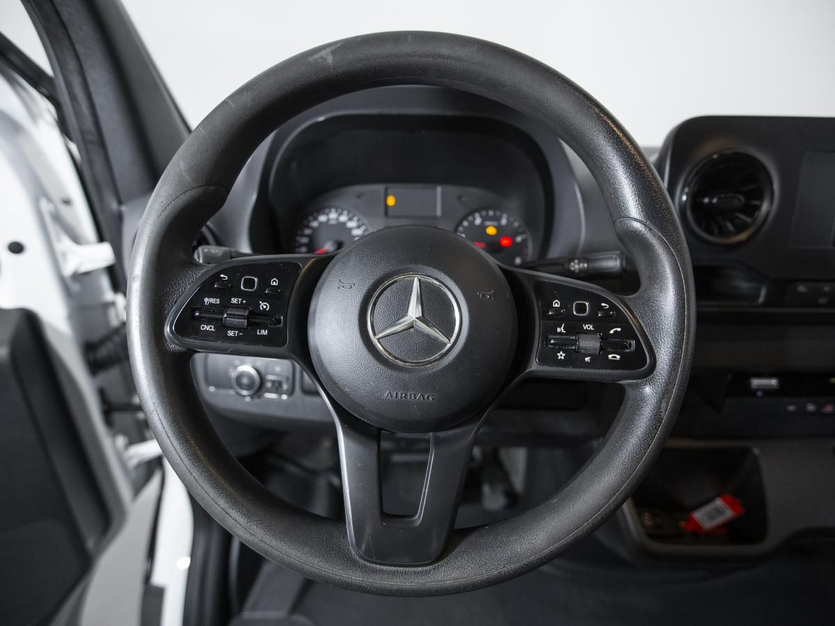 mercedes-benz-sprinter-2021-diesel-2143cc