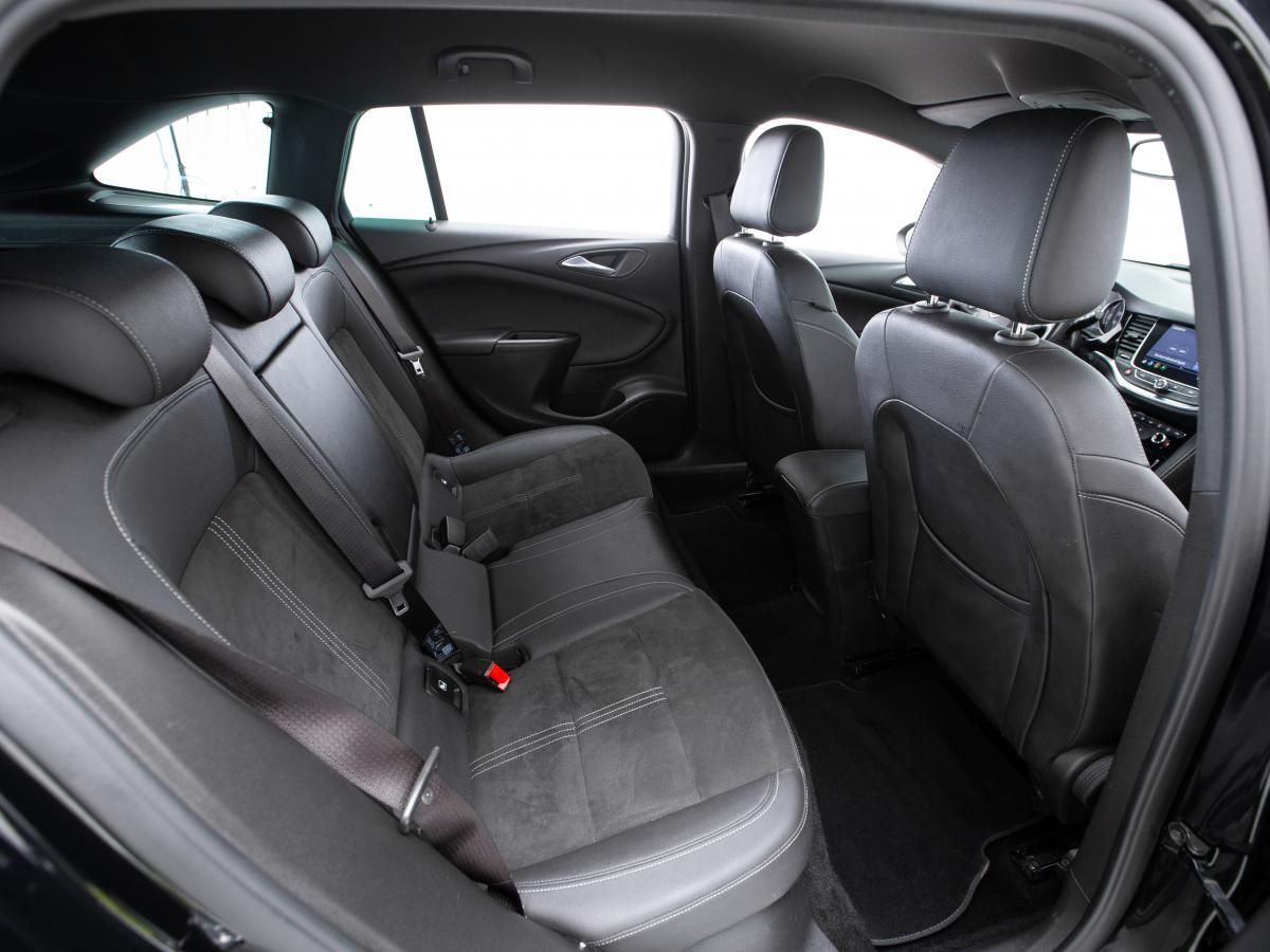 opel-astra-sport-tourer-2022-diesel-1496cc