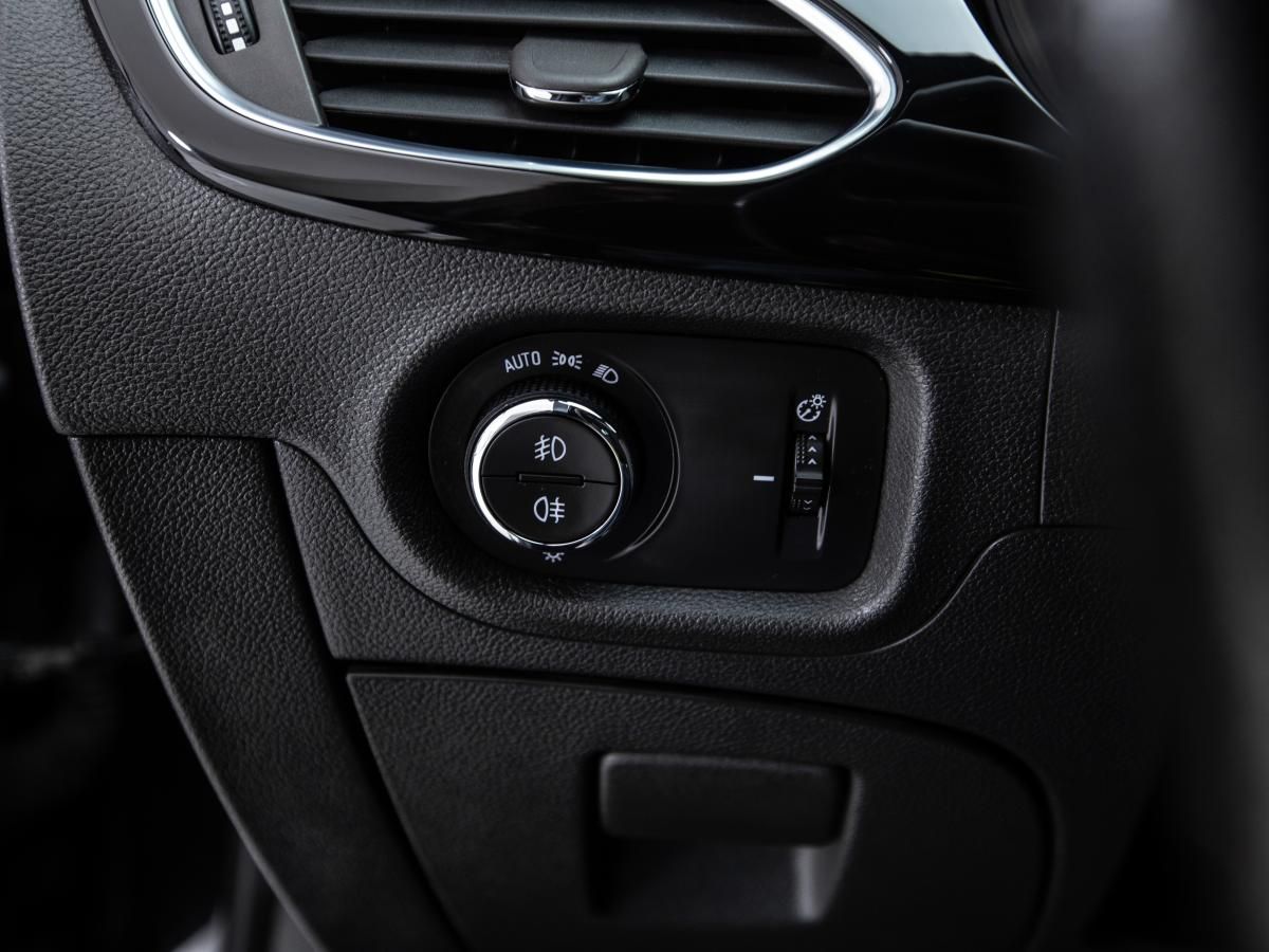 opel-astra-sport-tourer-2022-diesel-1496cc