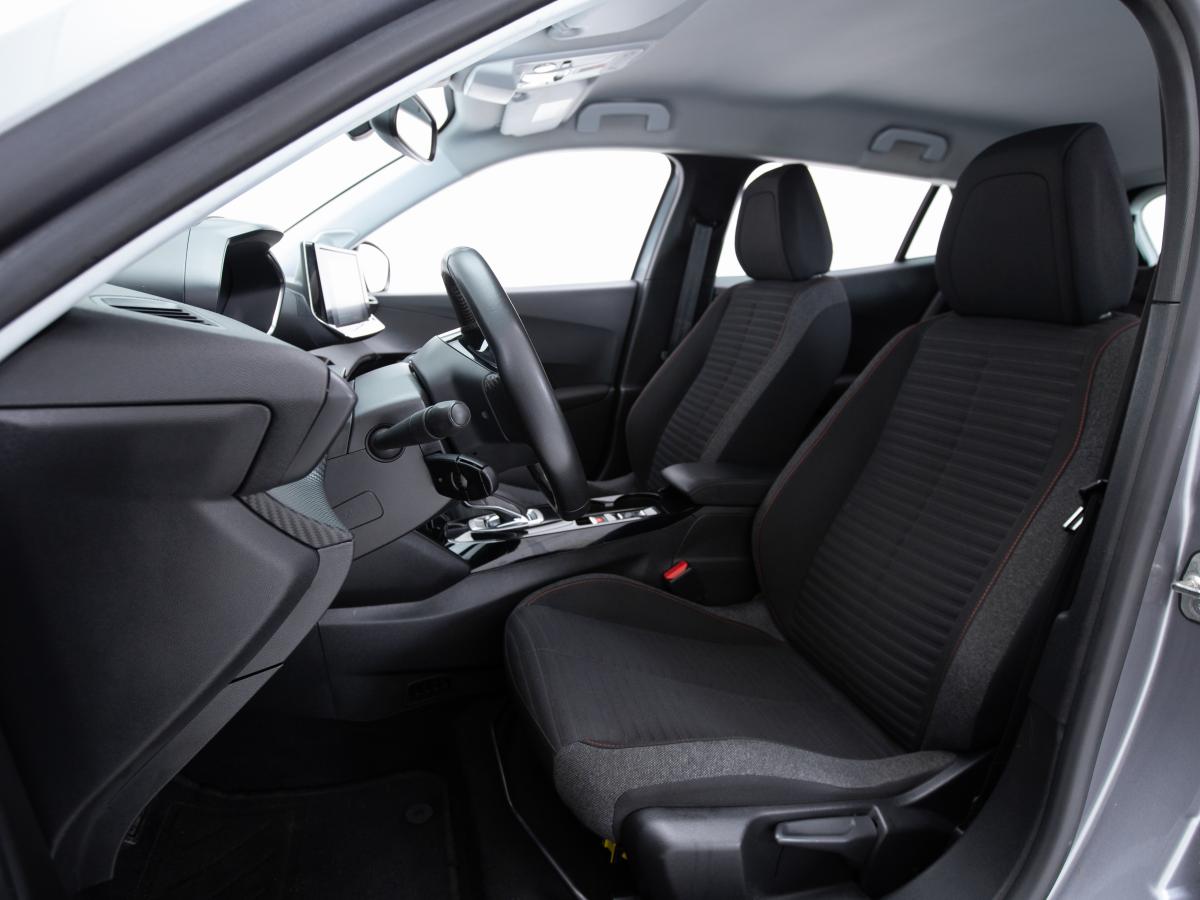 peugeot-e-2008-2022-eletrico-0cc
