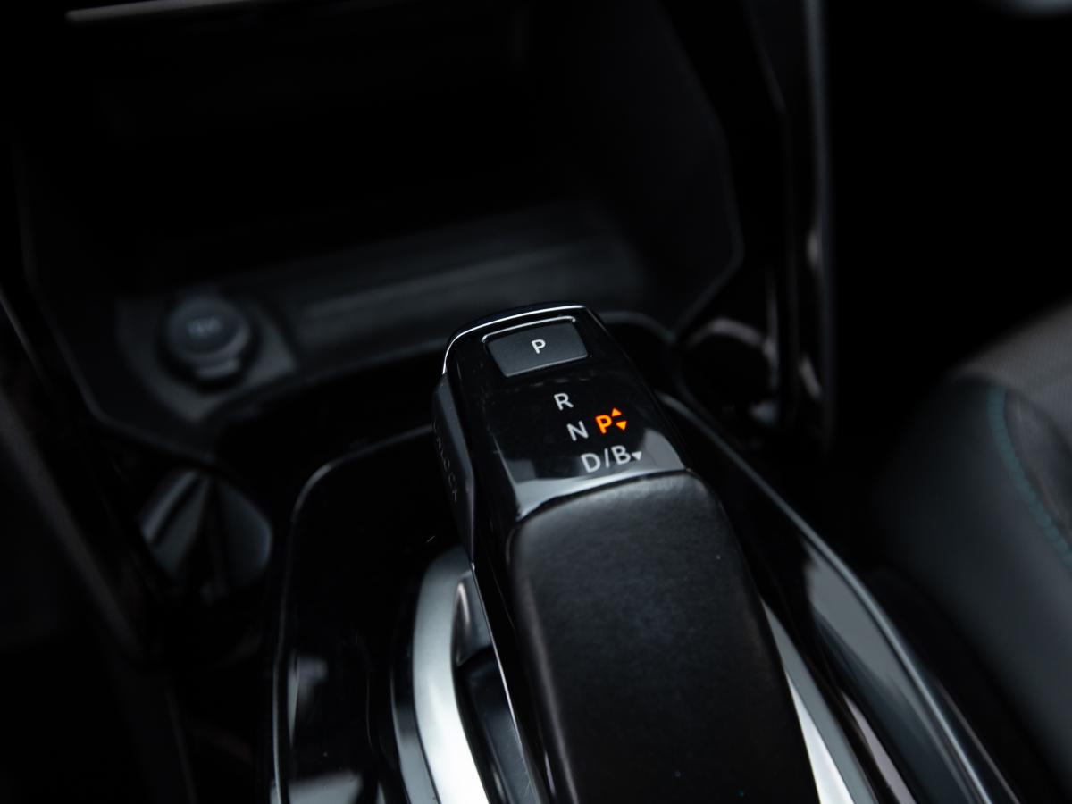 peugeot-e-2008-2021-eletrico-0cc