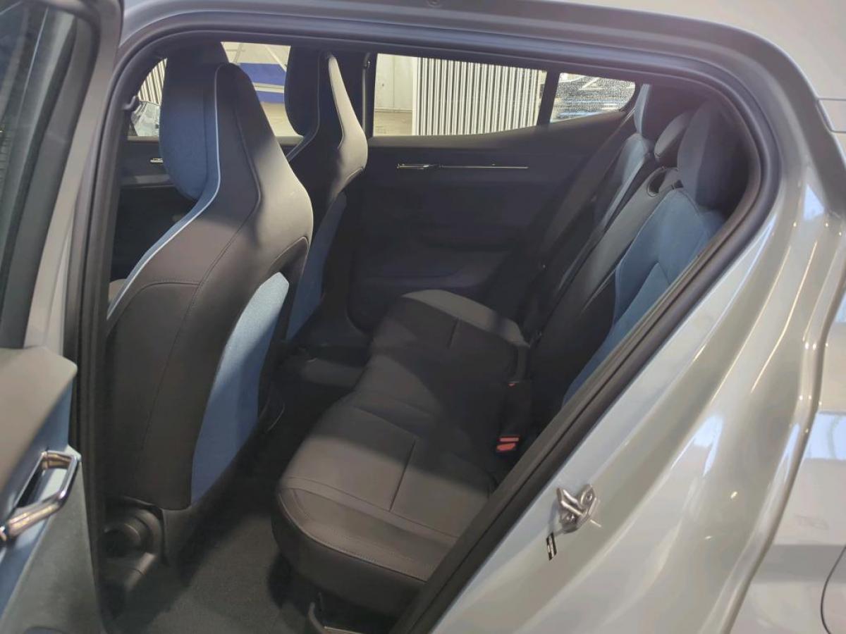 volvo-ex30-2024-eletrico-0cc