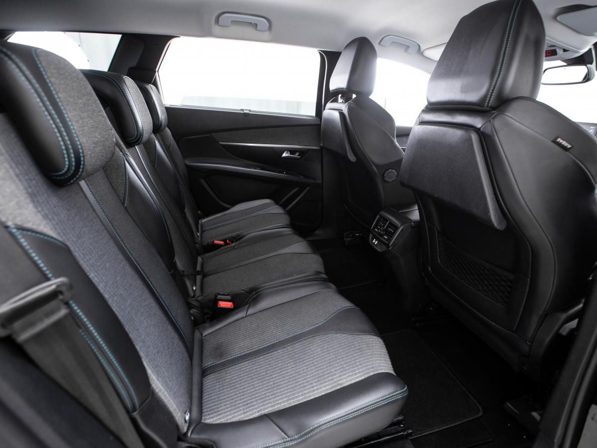 peugeot-5008-2022-gasolina-1199cc