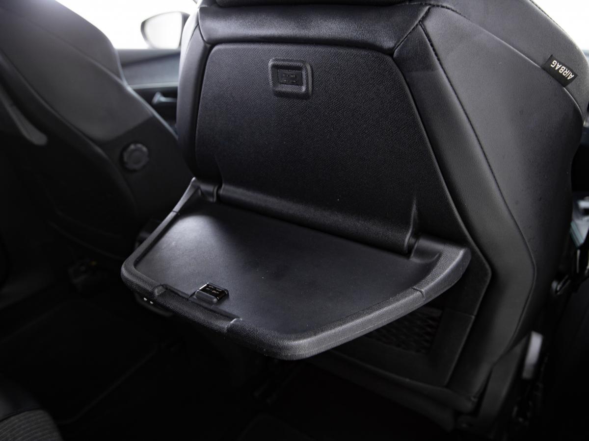 peugeot-5008-2022-gasolina-1199cc
