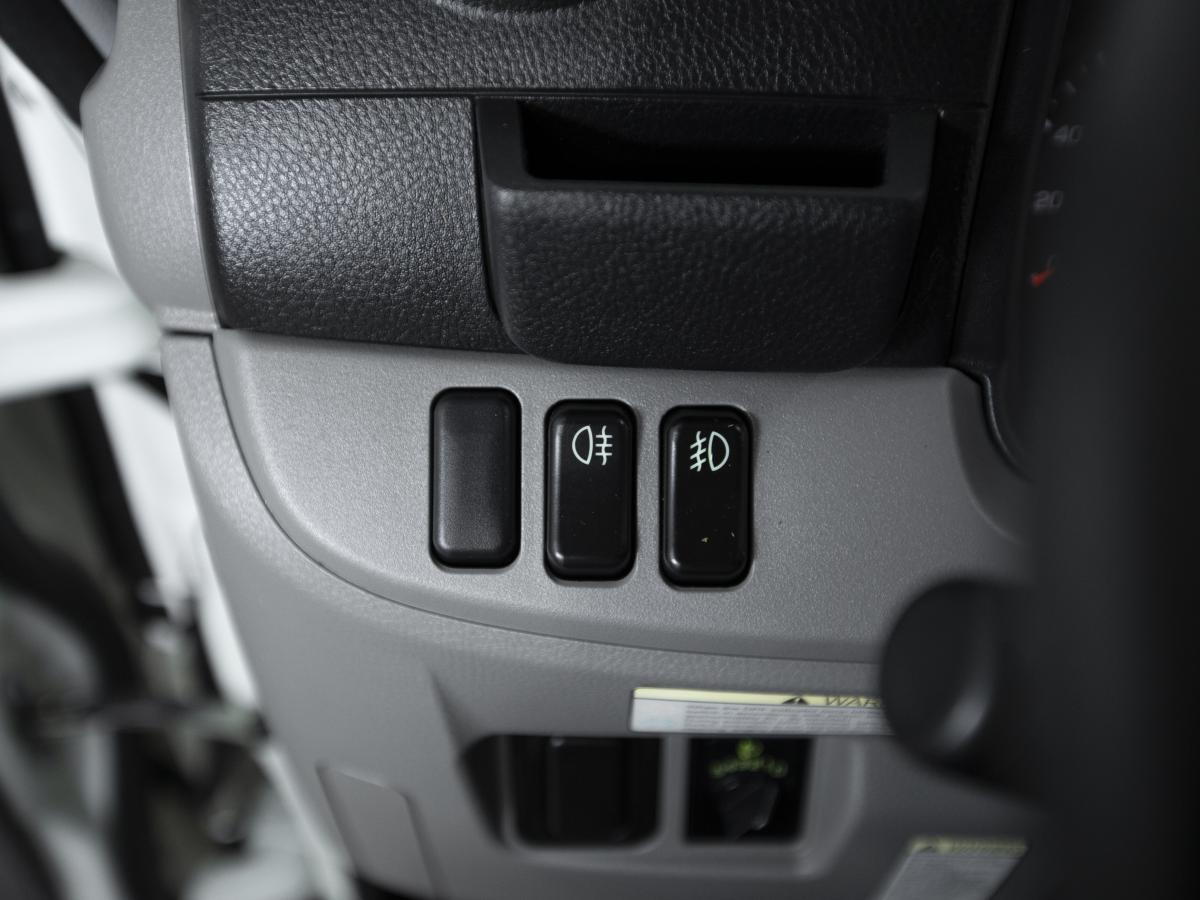 mitsubishi-canter-2021-diesel-2889cc