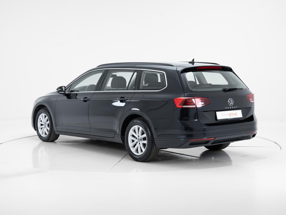volkswagen-passat-variant-2021-diesel-1968cc