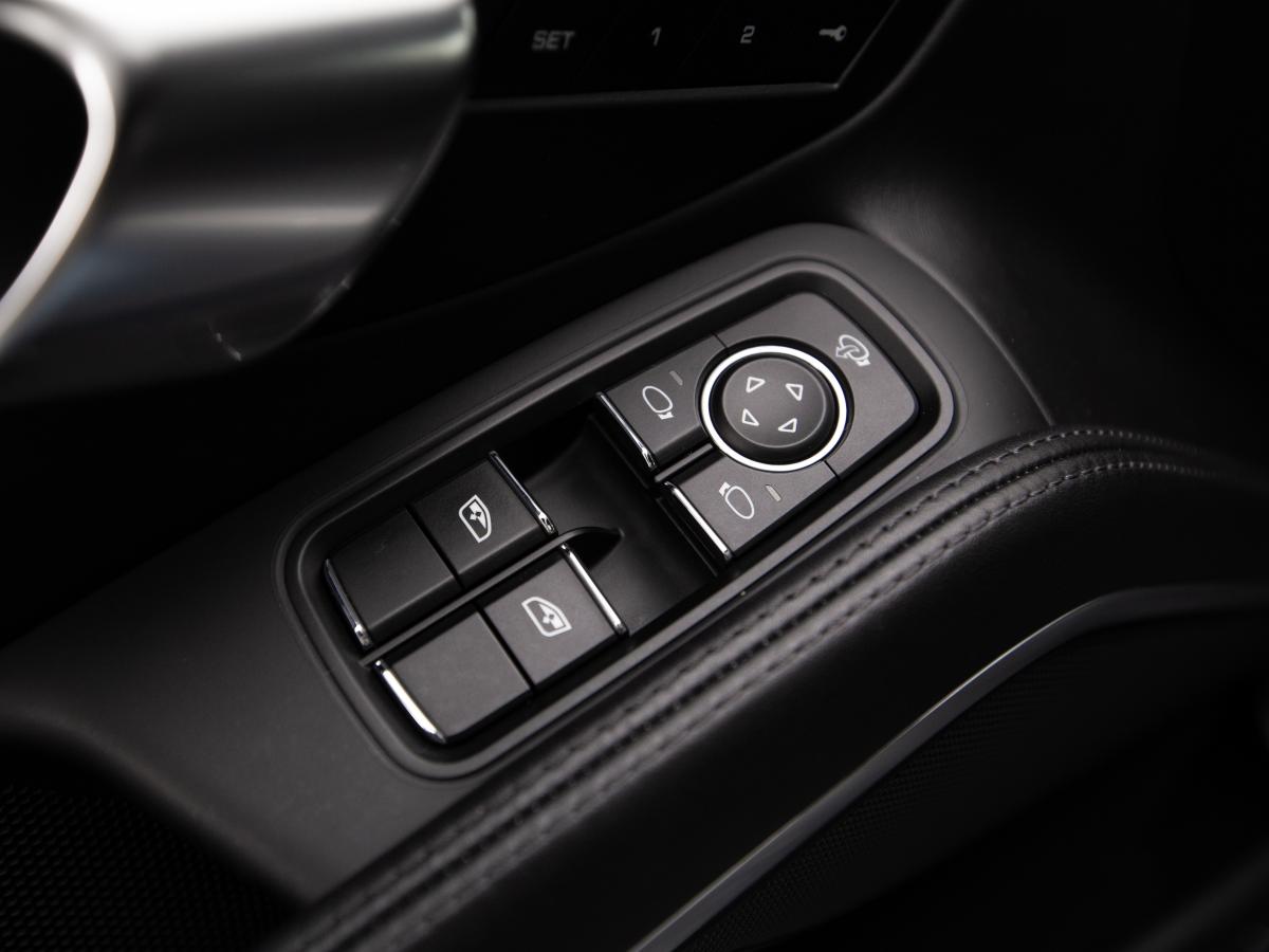 porsche-cayman-2024-gasolina-1988cc