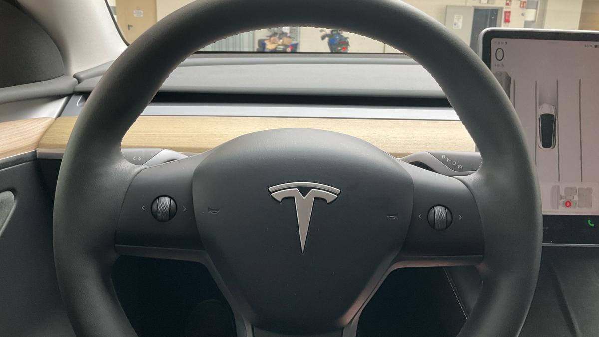 tesla-model-y-2023-eletrico-0cc