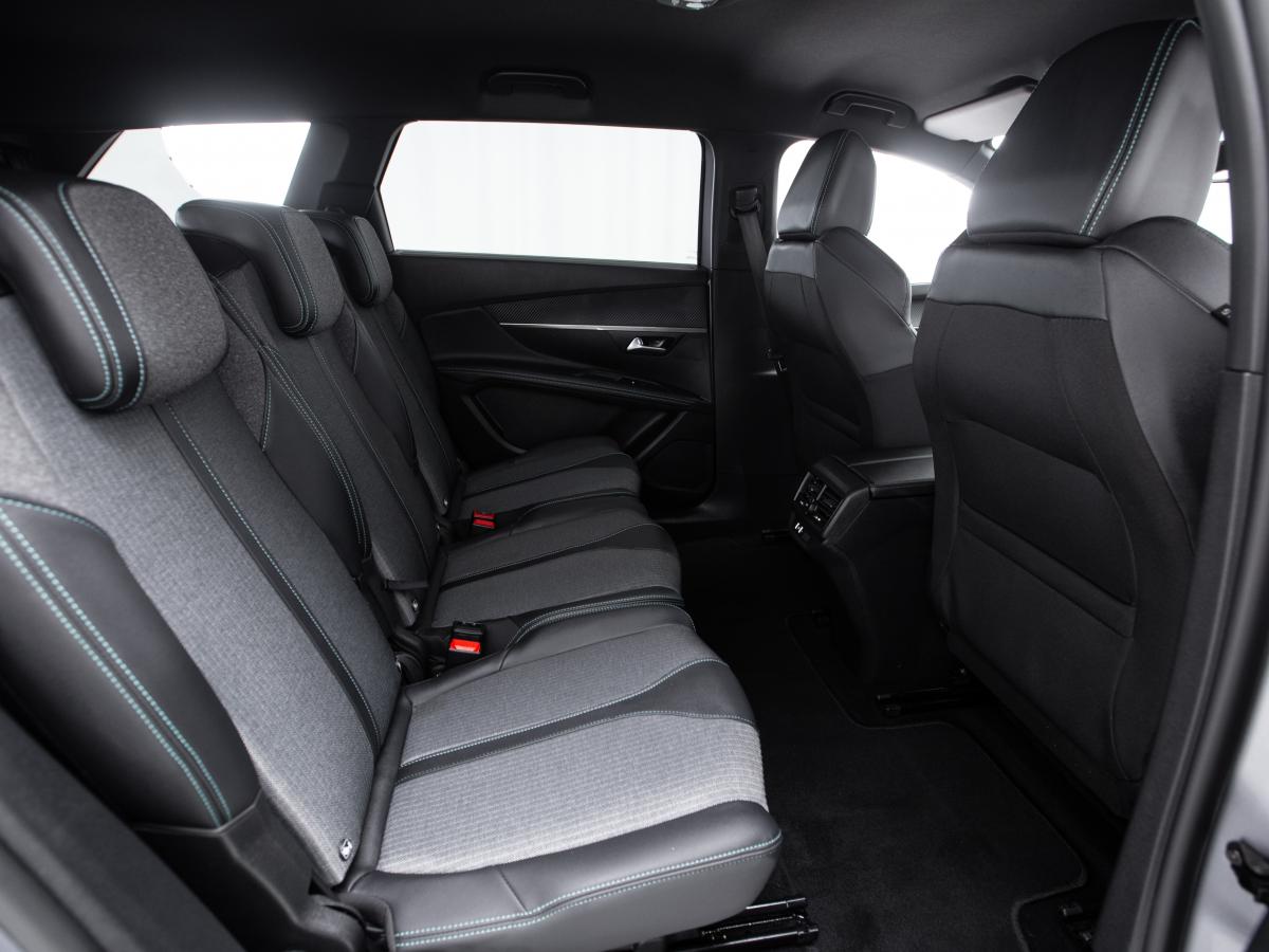 peugeot-5008-2024-diesel-1499cc