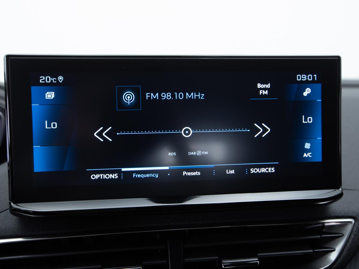 peugeot-5008-2024-diesel-1499cc
