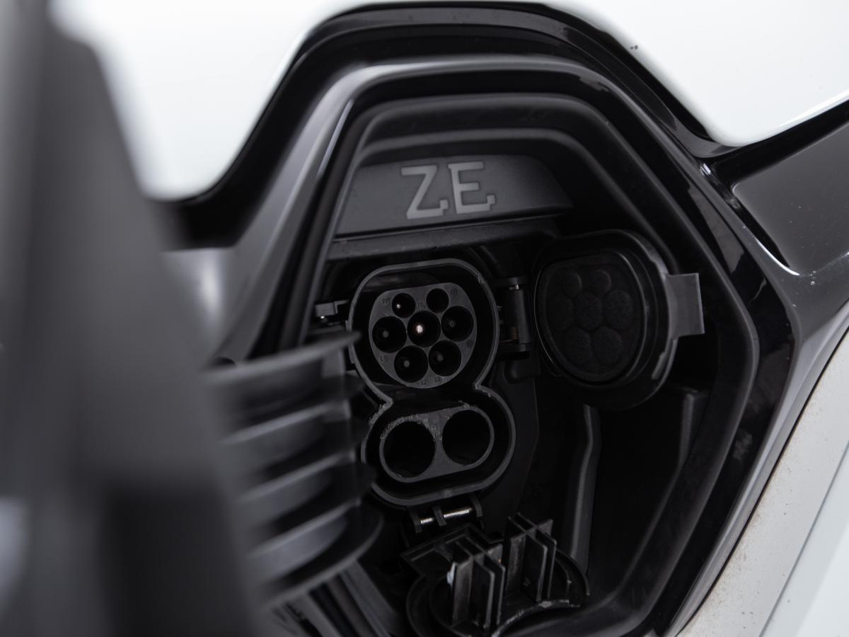 renault-zoe-2020-eletrico-0cc