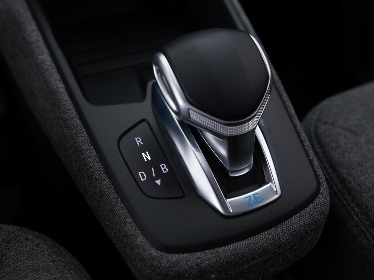 renault-zoe-2020-eletrico-0cc