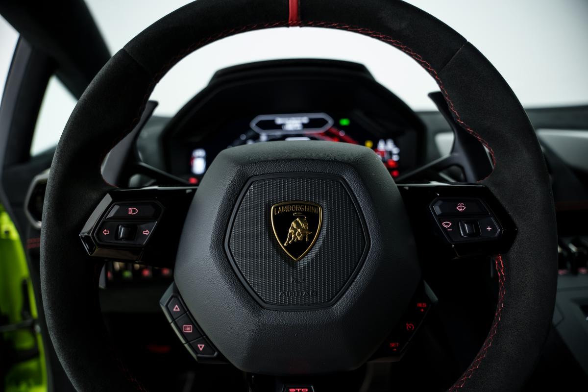 lamborghini-huracan-2022-gasolina-5204cc