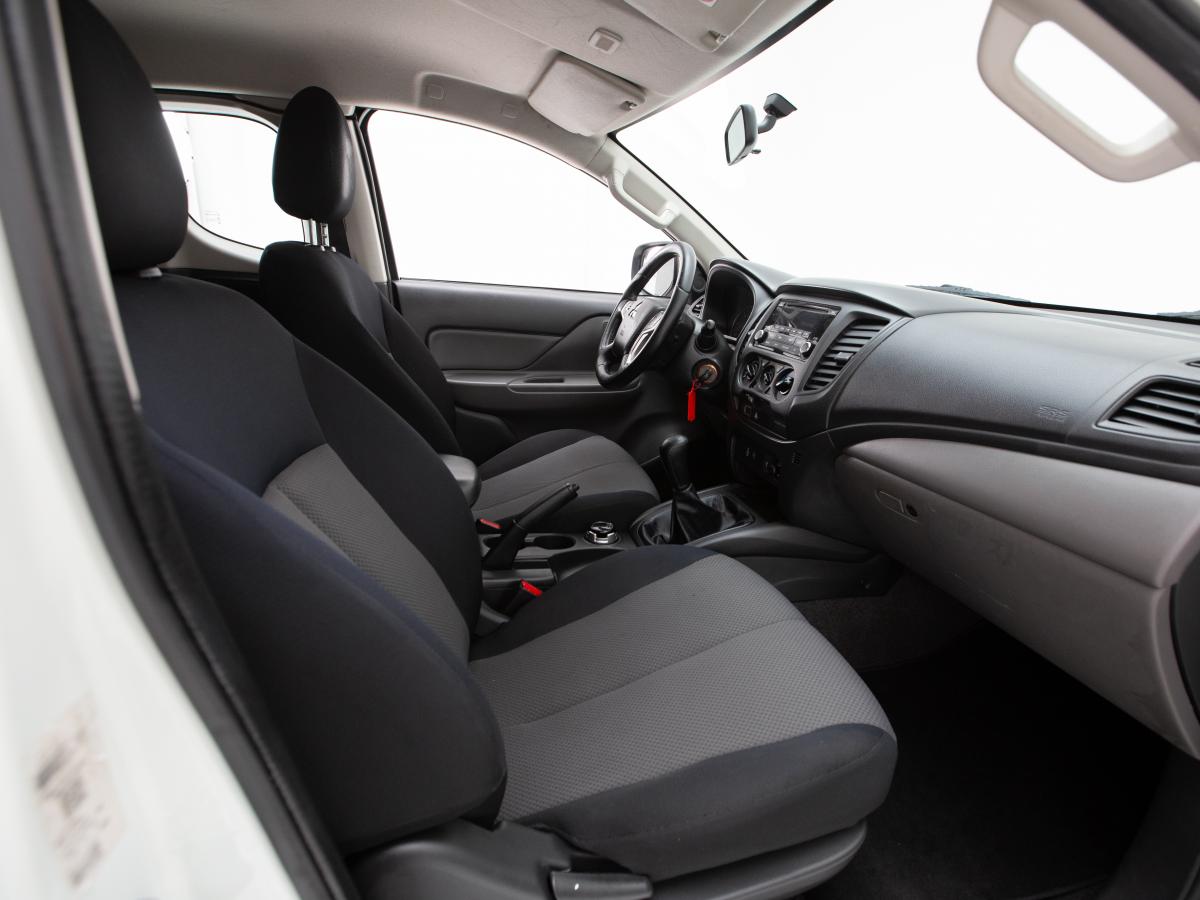 mitsubishi-l200-2019-diesel-2442cc