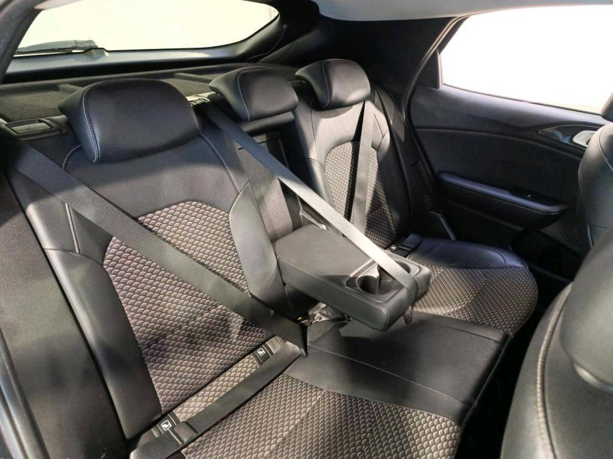 kia-xceed-2022-hibrido-a-gasolina-1580cc