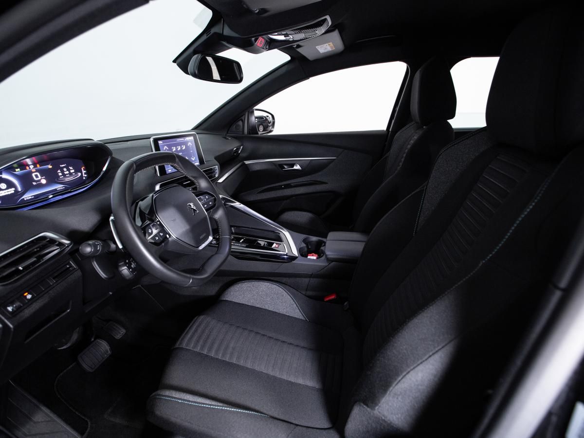 peugeot-5008-2023-diesel-1499cc
