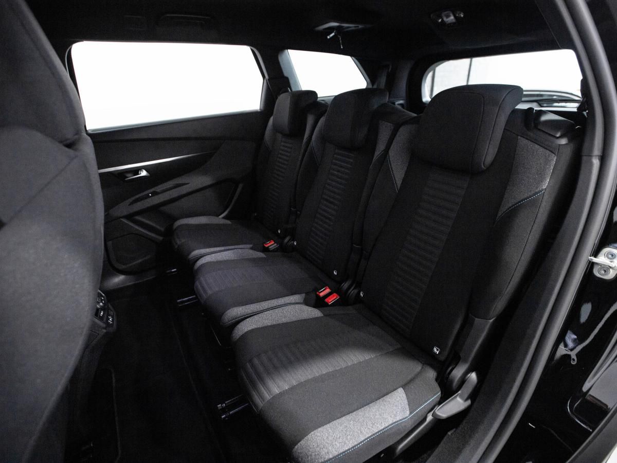 peugeot-5008-2023-diesel-1499cc
