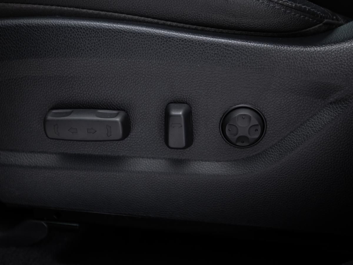 hyundai-santa-fe-2015-diesel-2199cc