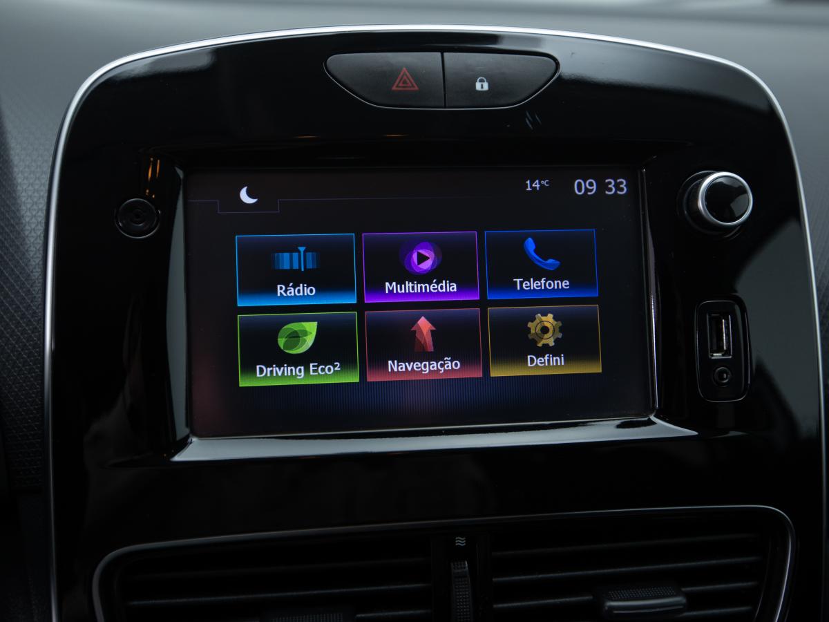 renault-clio-sport-tourer-2018-diesel-1461cc