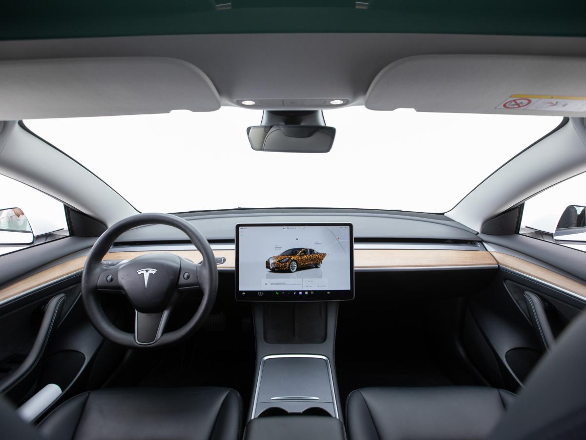 tesla-model-3-2022-eletrico-0cc