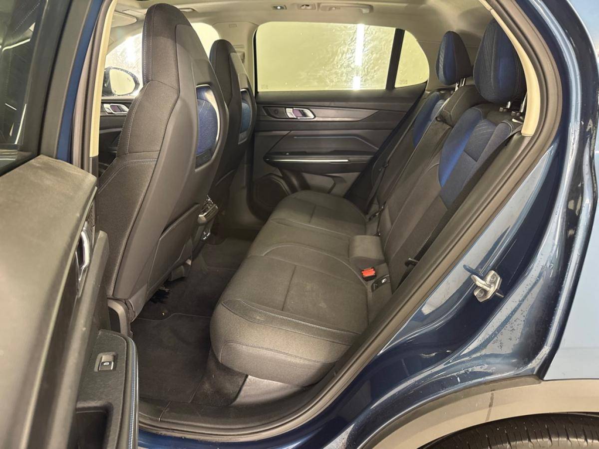 lynk-co-01-2023-hibrido-a-gasolina-1477cc