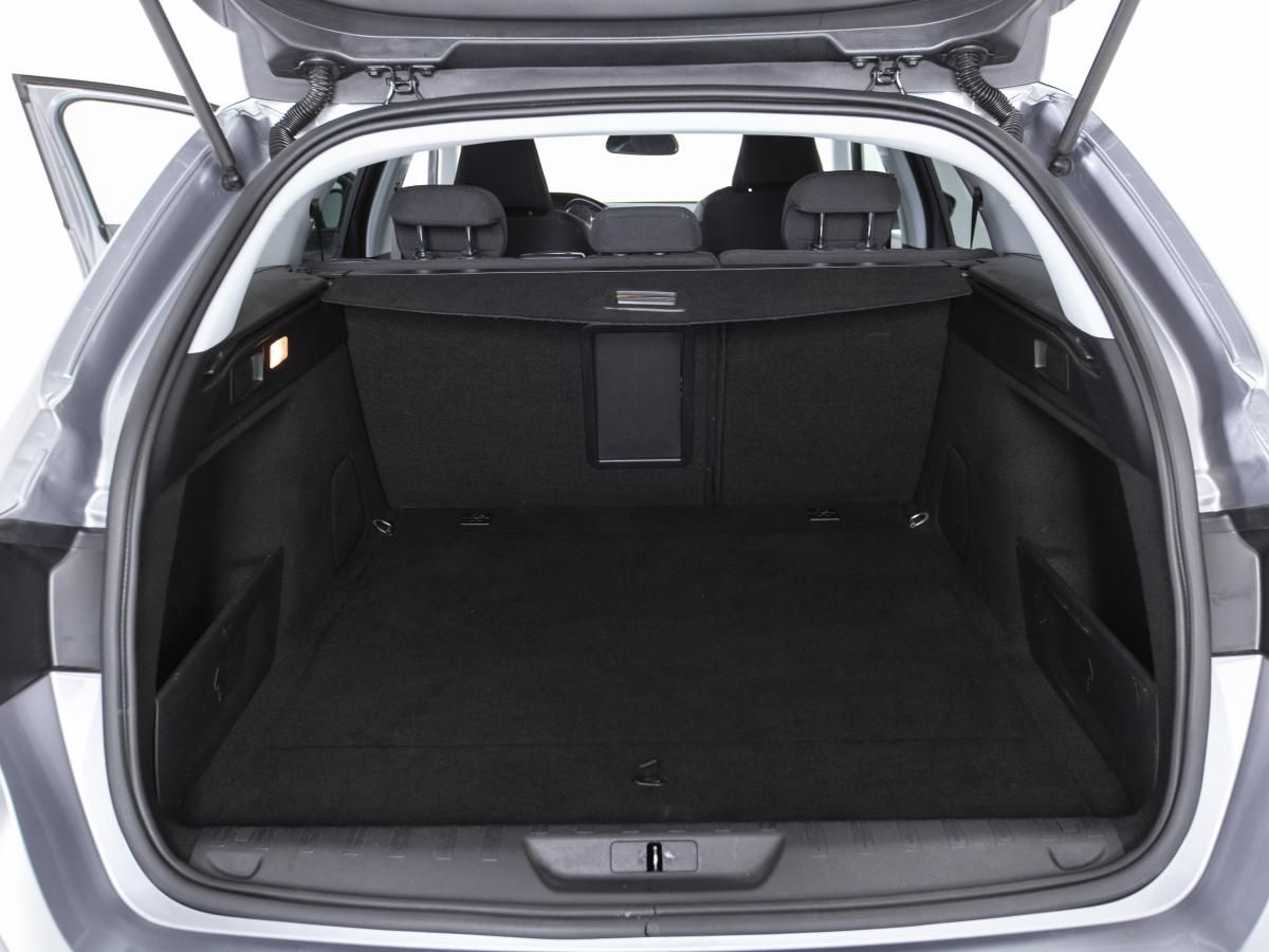 peugeot-308-sw-2019-gasolina-1199cc