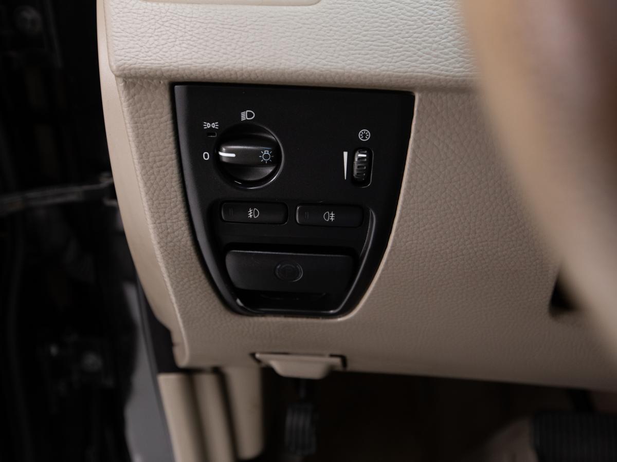 volvo-xc90-2004-diesel-2401cc