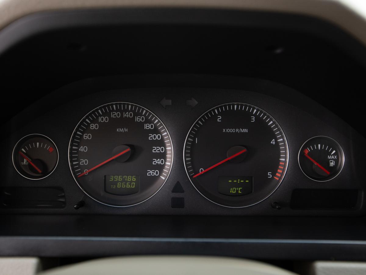 volvo-xc90-2004-diesel-2401cc