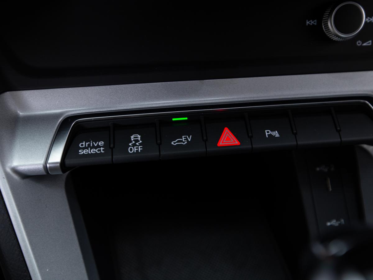 audi-q3-2021-hibrido-a-gasolina-1395cc