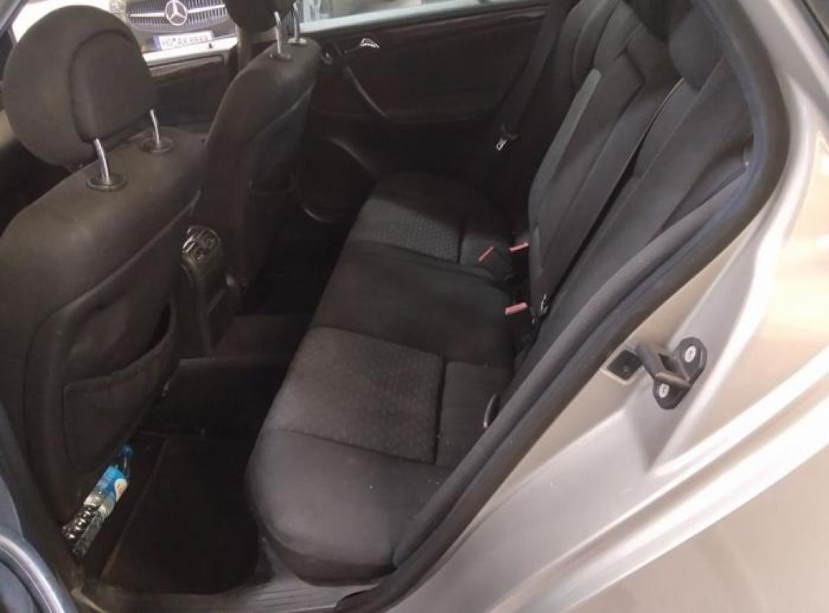 mercedes-benz-classe-c-2005-diesel-2148cc
