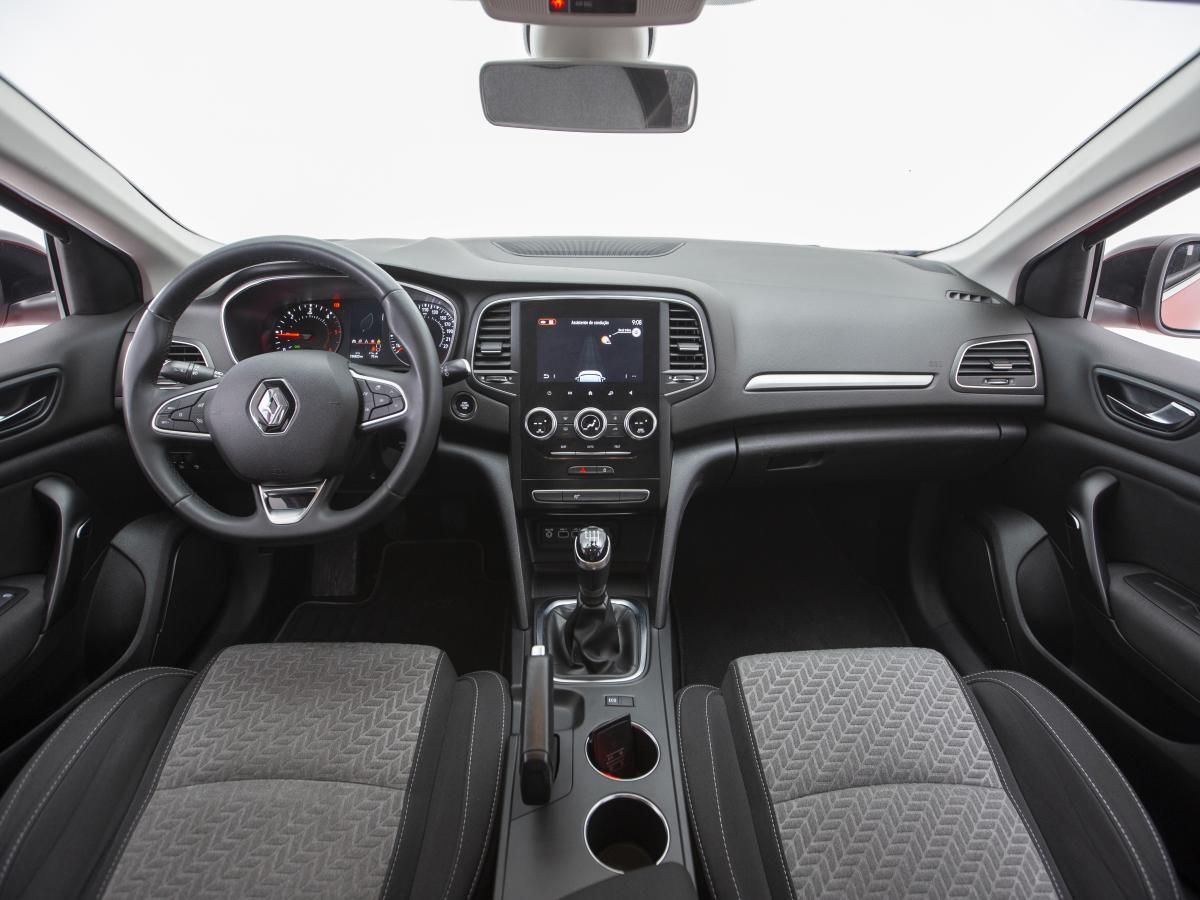renault-megane-sport-tourer-2023-diesel-1461cc