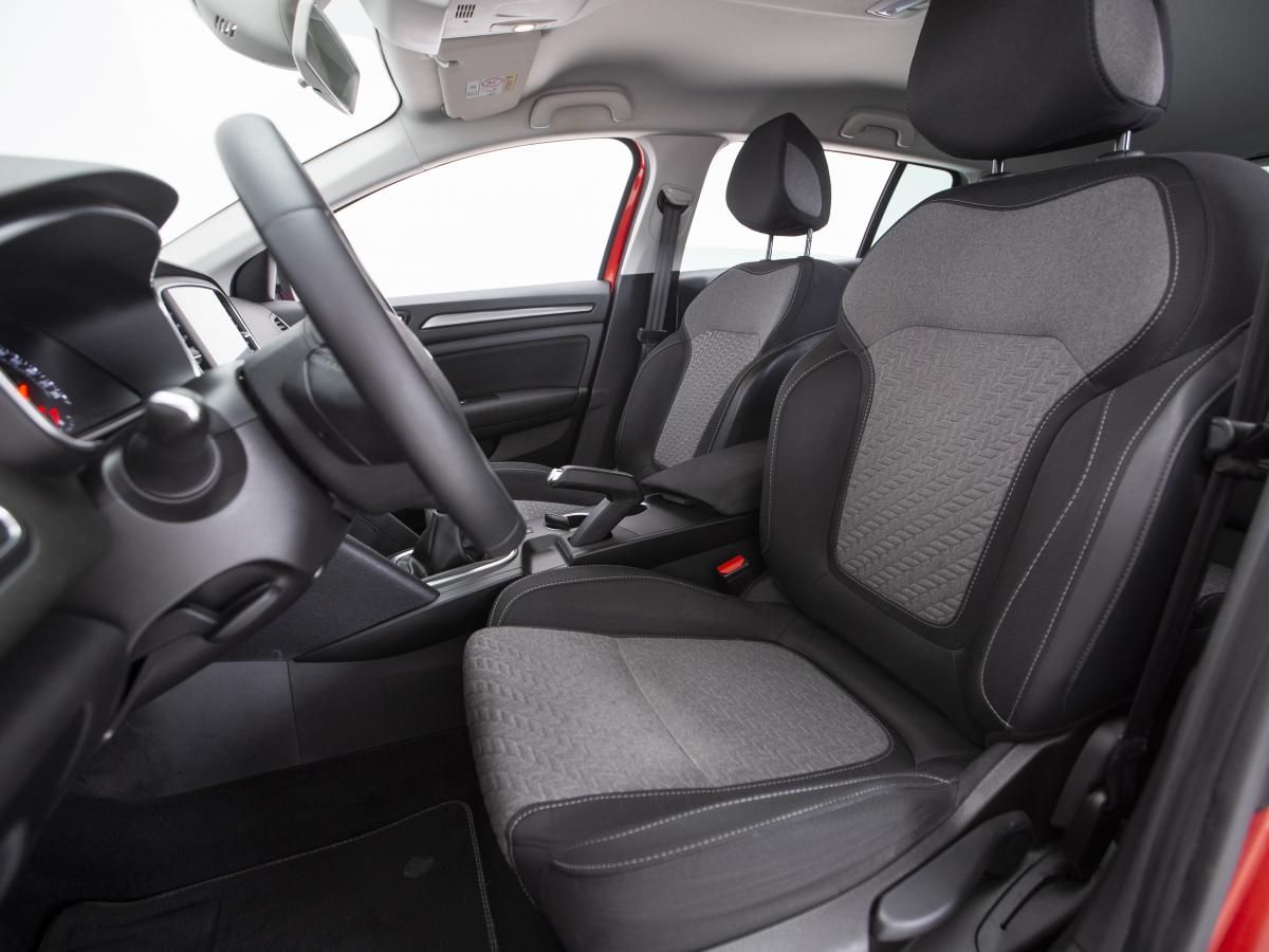 renault-megane-sport-tourer-2023-diesel-1461cc