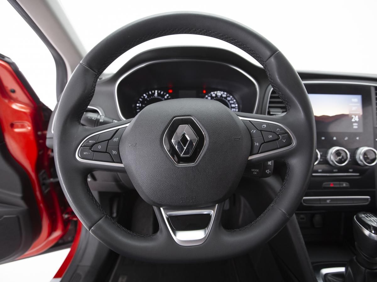 renault-megane-sport-tourer-2023-diesel-1461cc