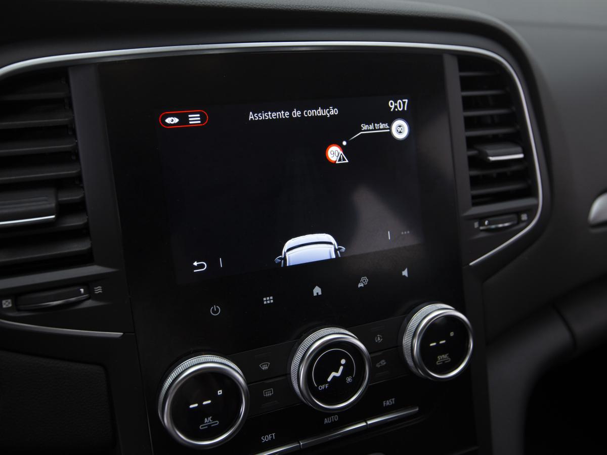 renault-megane-sport-tourer-2023-diesel-1461cc