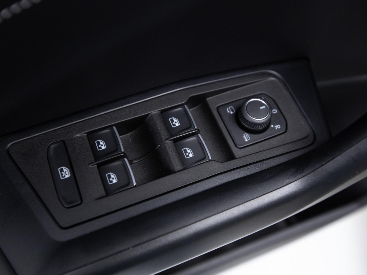 volkswagen-t-roc-2023-gasolina-1498cc