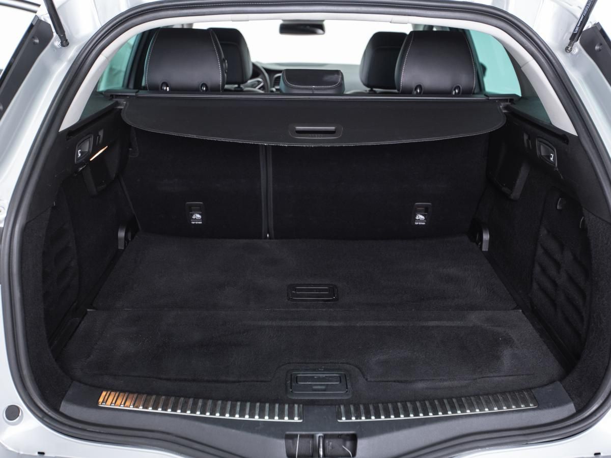 renault-megane-sport-tourer-2020-diesel-1461cc