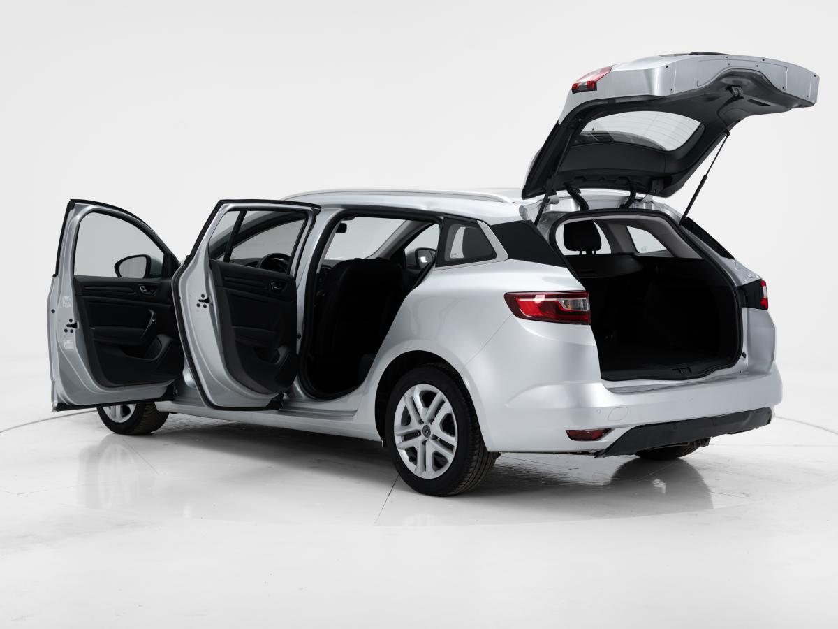renault-megane-sport-tourer-2018-diesel-1461cc
